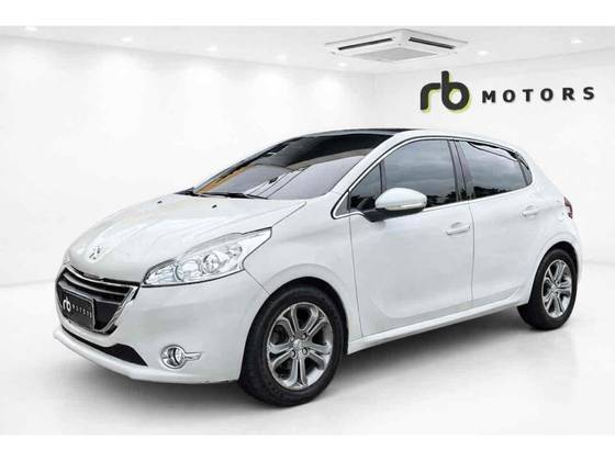 PEUGEOT 208 1.6 GRIFFE 16V FLEX 4P AUTOMÁTICO PEUGEOT 208 1.6 GRIFFE 16V FLEX 4P AUTOMÁTICO